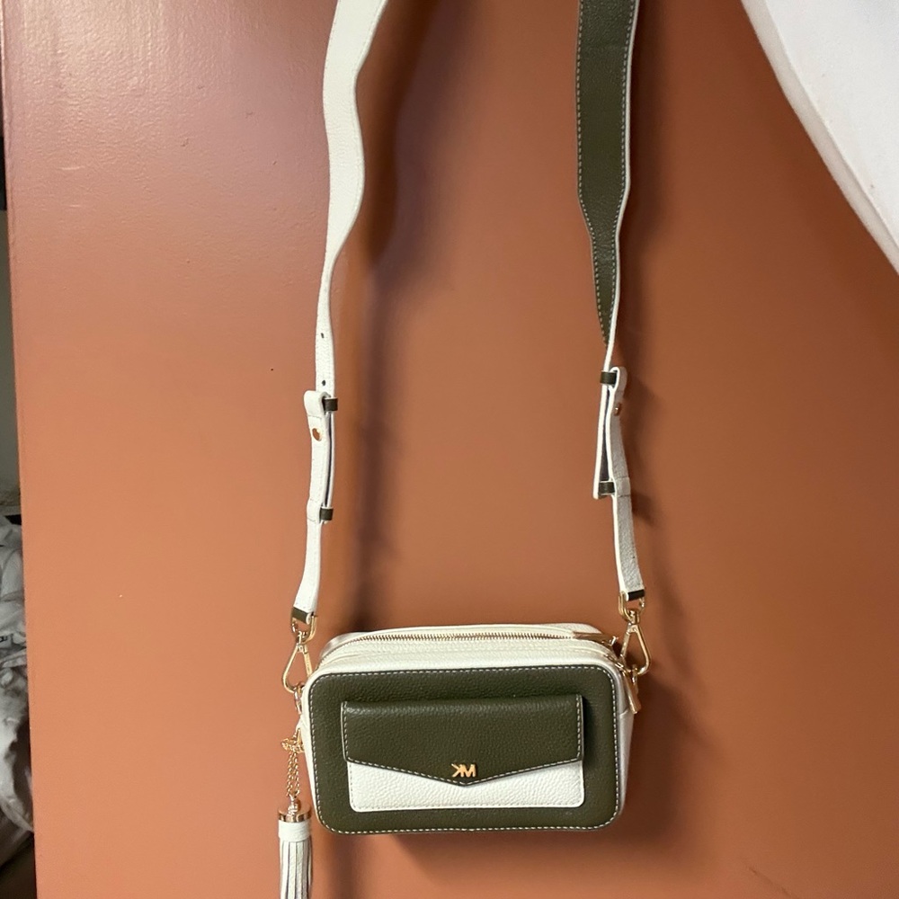 Michael Kors Green and White Crossbody Bag - Picture 8 of 16